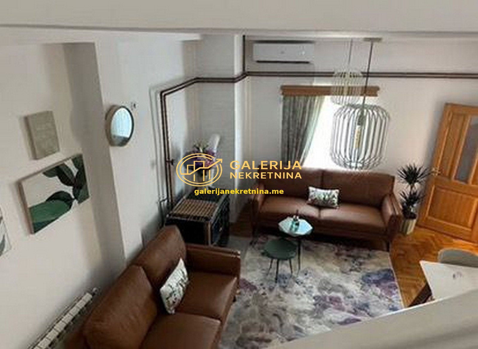 photo_5783070999485467340_x